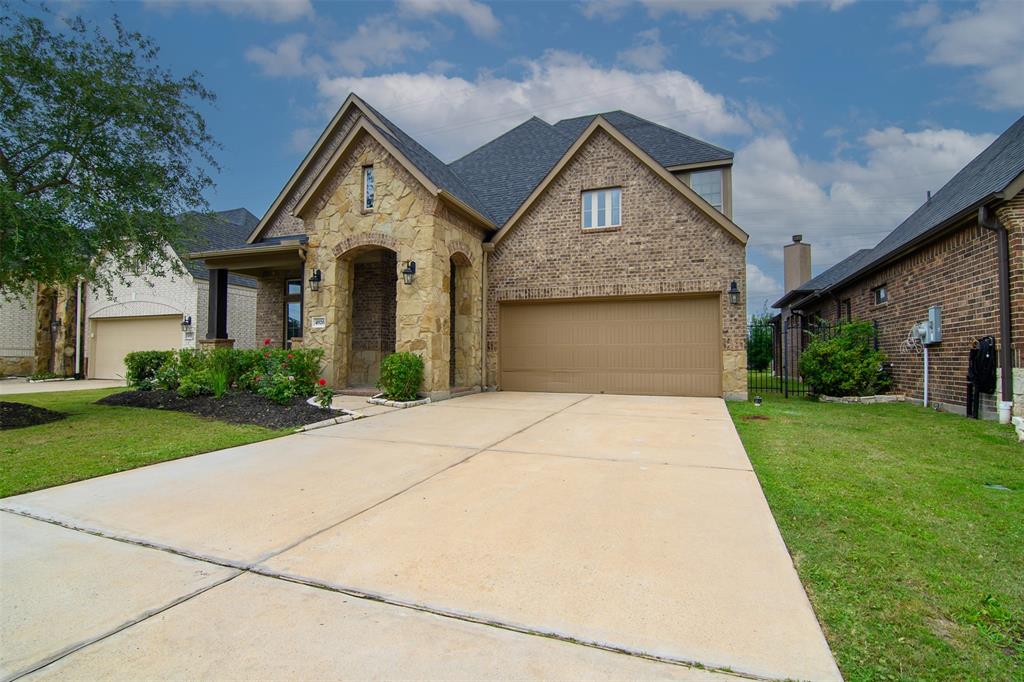 4926 Thunder Creek Lane