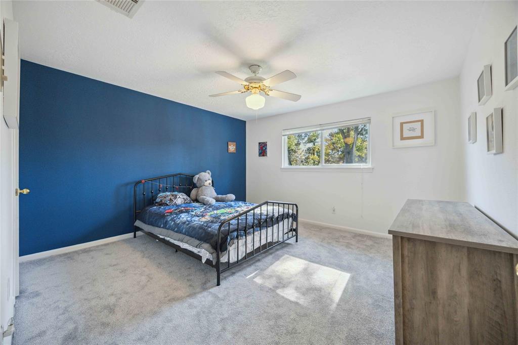 8127 Devonwood Lane, Houston, Texas image 18