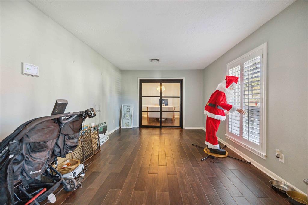 8127 Devonwood Lane, Houston, Texas image 3