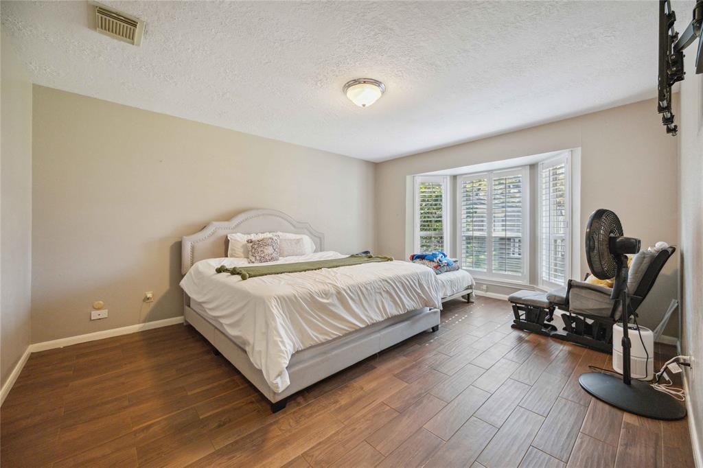 8127 Devonwood Lane, Houston, Texas image 15