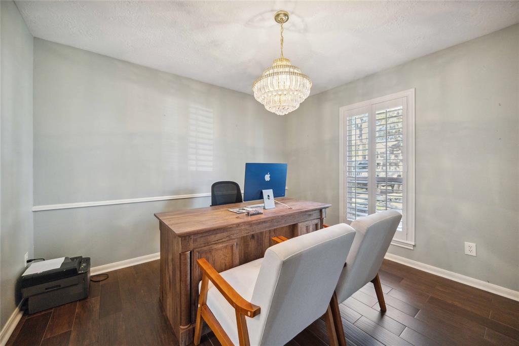 8127 Devonwood Lane, Houston, Texas image 4