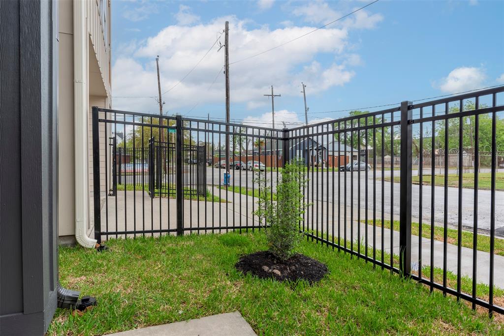 1304 Evelyn Street, Houston, Texas image 43