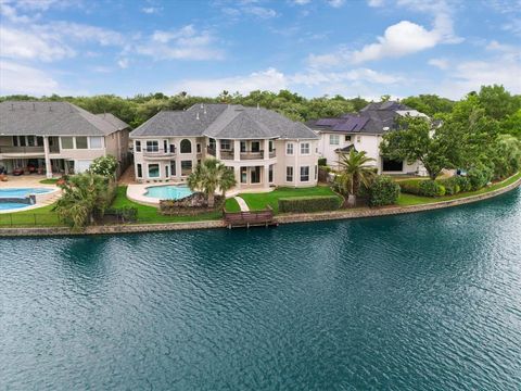 5011 Regency Drive Sugar Land TX 77479