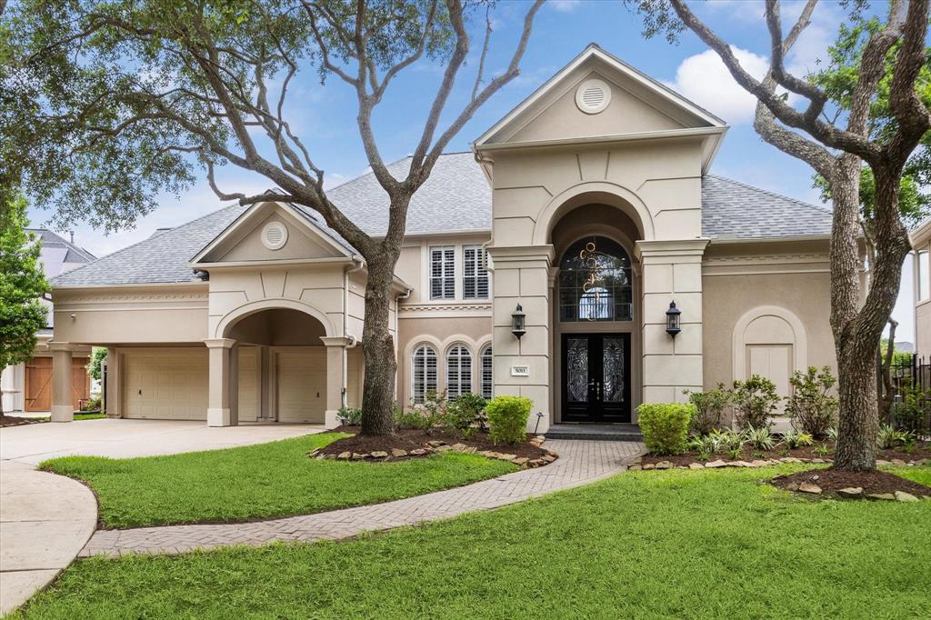 5011 Regency Drive