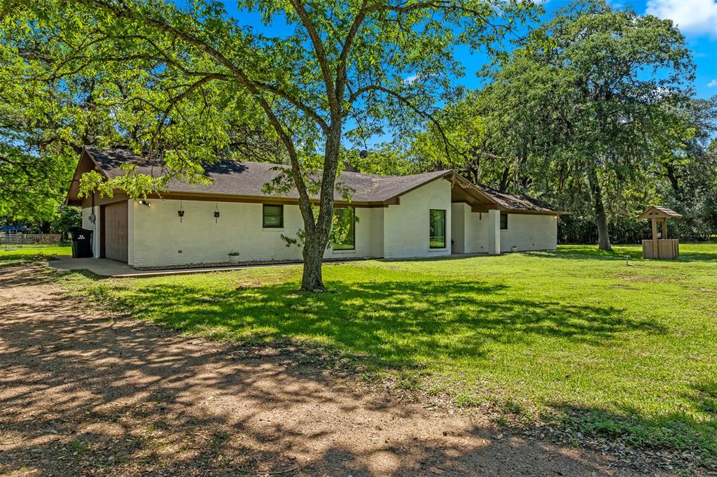 1032 Marek Road, Columbus, Texas image 15