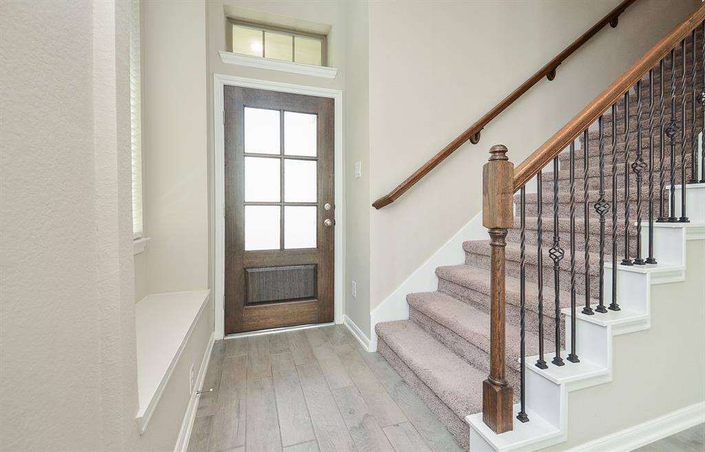 5203 Prairie Terrace Lane, Fulshear, Texas image 3