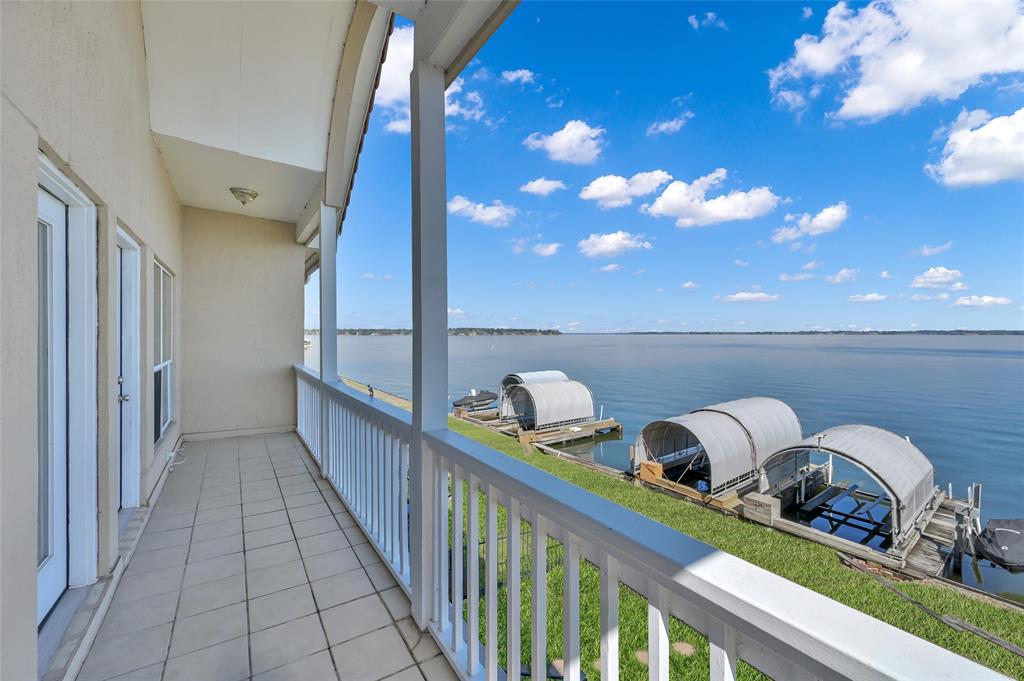 4 Regency Point, Conroe, Texas image 27