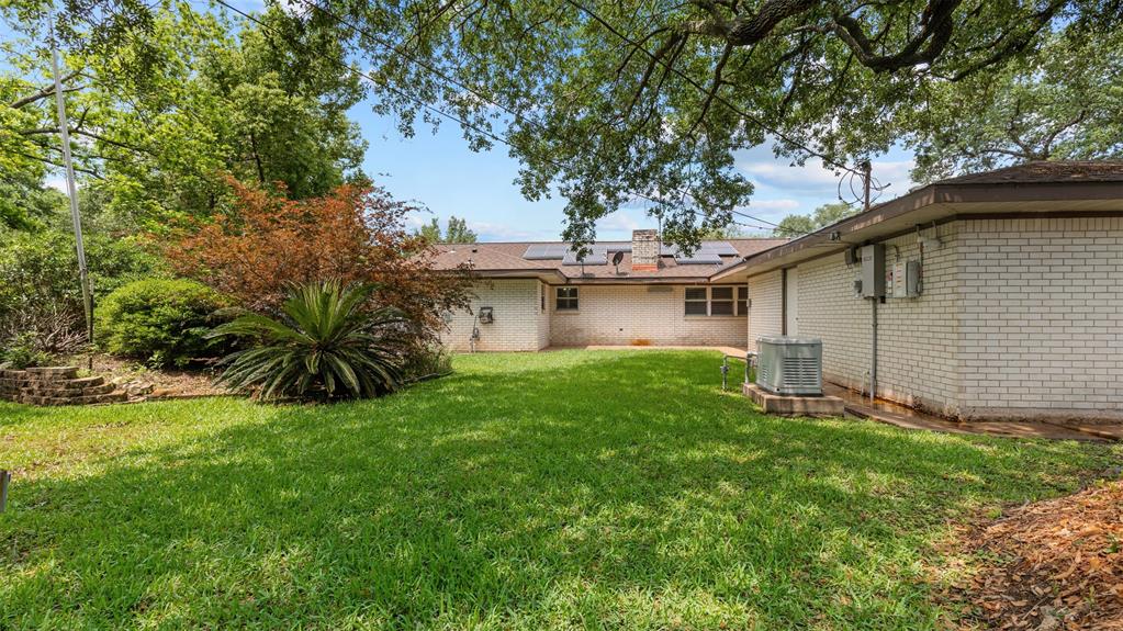 3203 W Piney Brook Drive, La Porte, Texas image 25
