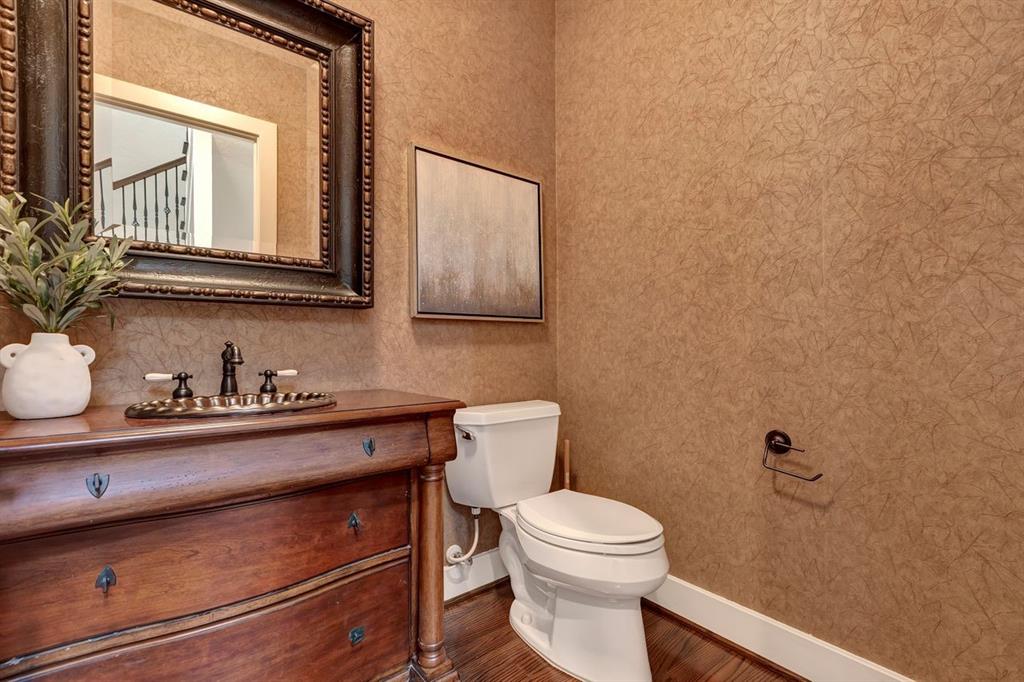 1933 W Clay Street, Houston, Texas image 25