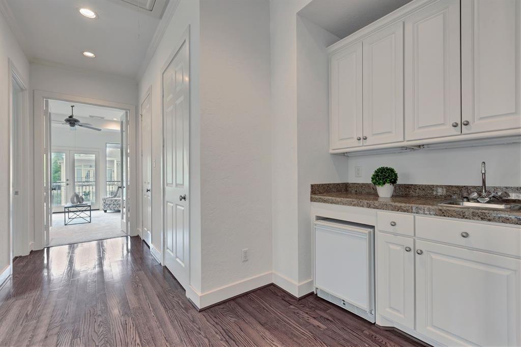 1933 W Clay Street, Houston, Texas image 26