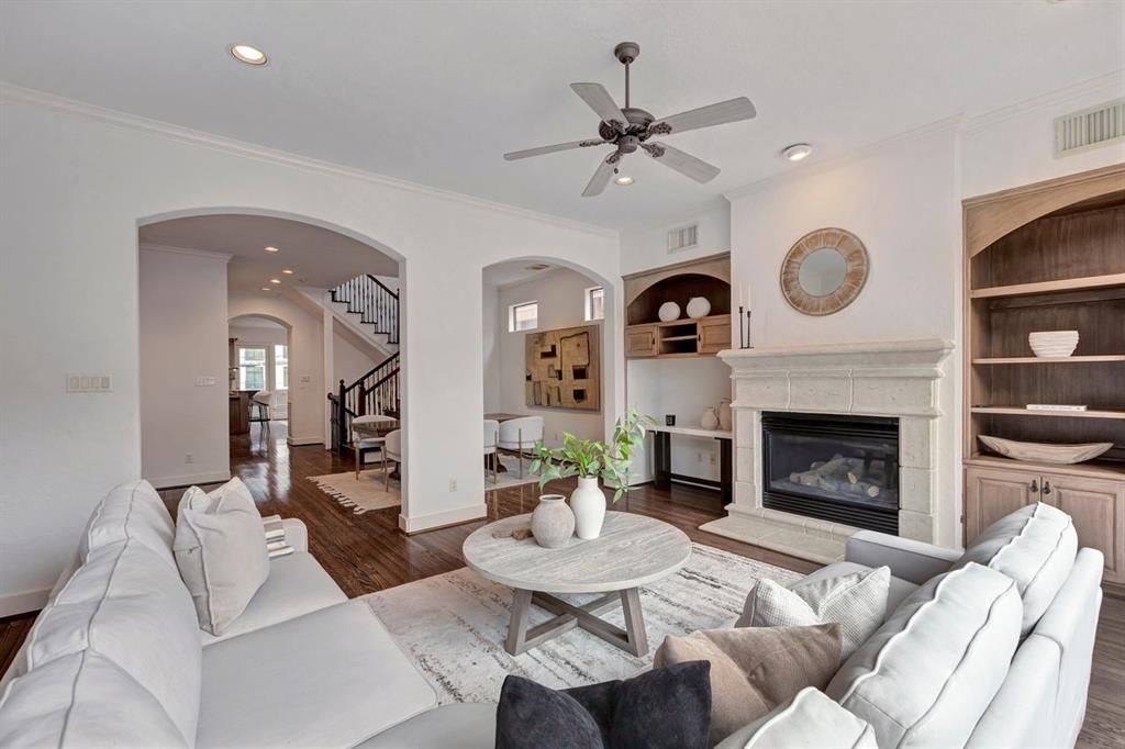 1933 W Clay Street, Houston, Texas image 13
