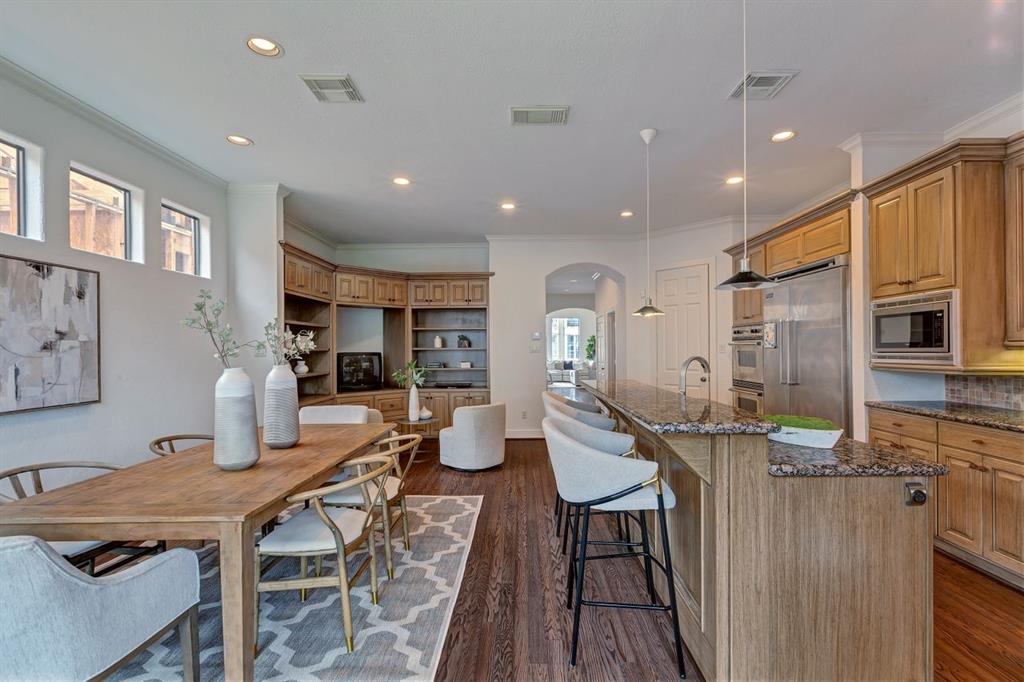 1933 W Clay Street, Houston, Texas image 21