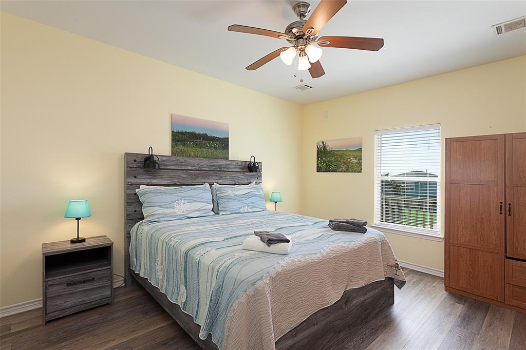 3208 Castle Drive, Crystal Beach, Texas image 10