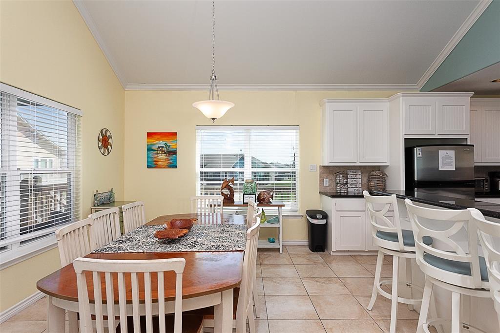 3208 Castle Drive, Crystal Beach, Texas image 4