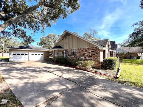 A home in Angleton