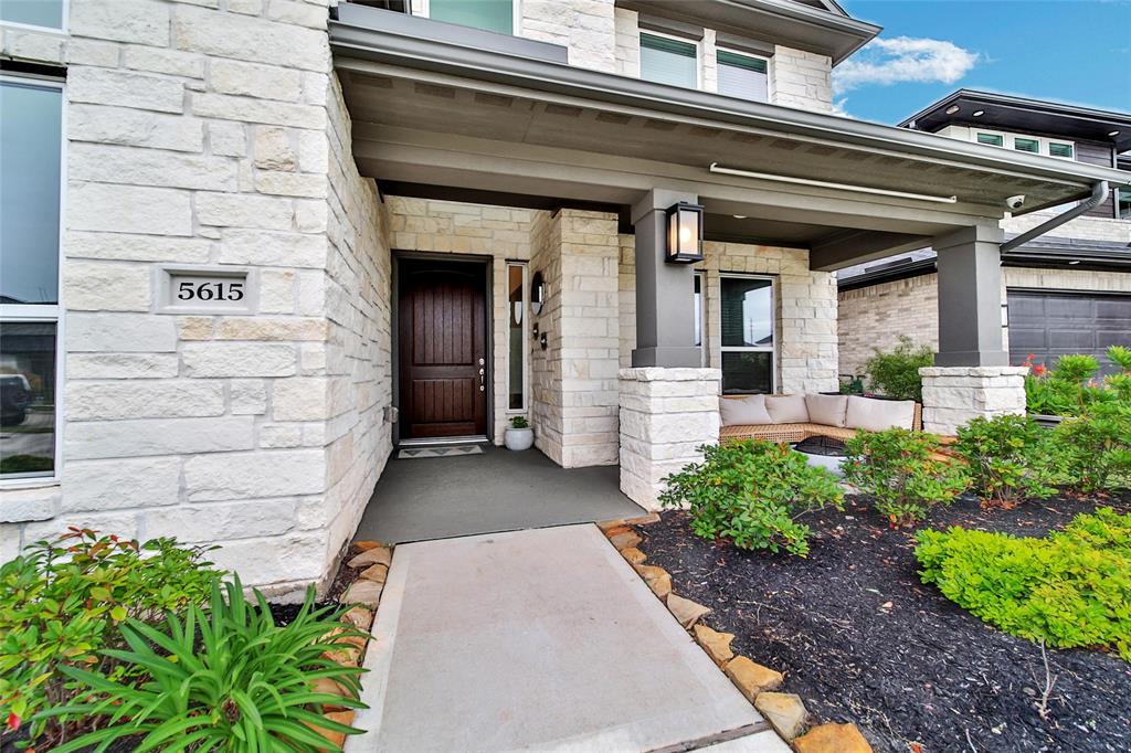 5615 Trinity Heights Lane, Sugar Land, Texas image 6