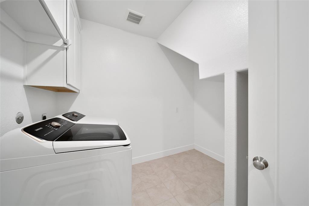 5615 Trinity Heights Lane, Sugar Land, Texas image 33