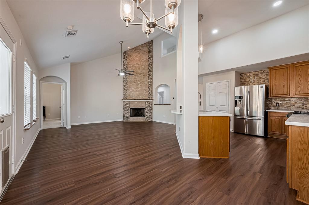 18314 Madisons Crossing Lane, Tomball, Texas image 9