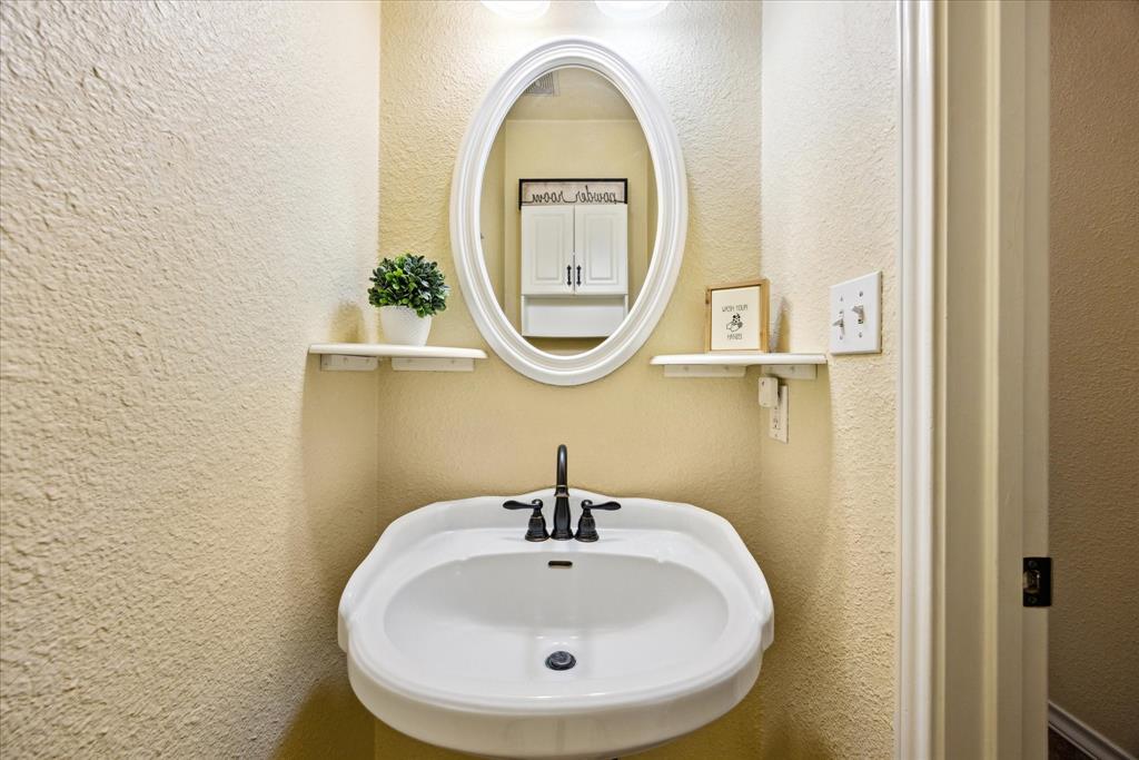 101 High Ridge Circle, San Marcos, Texas image 25