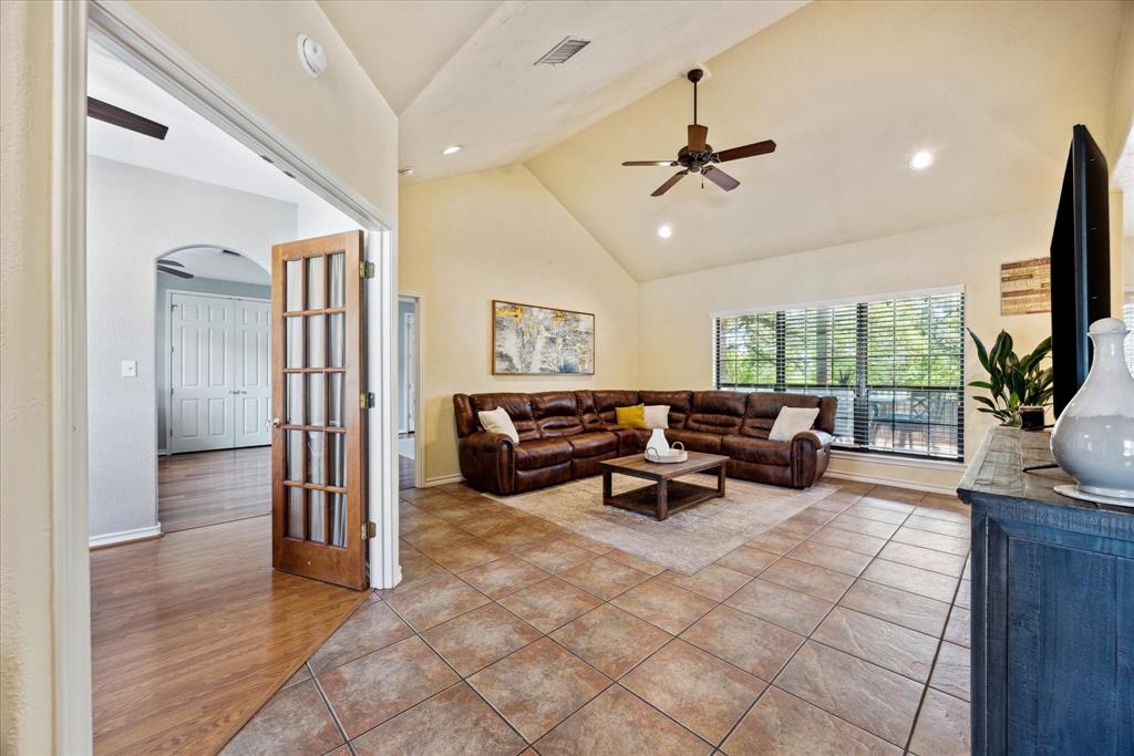 101 High Ridge Circle, San Marcos, Texas image 13