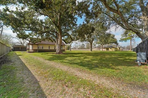 5302 Pine Avenue Pasadena TX 77503