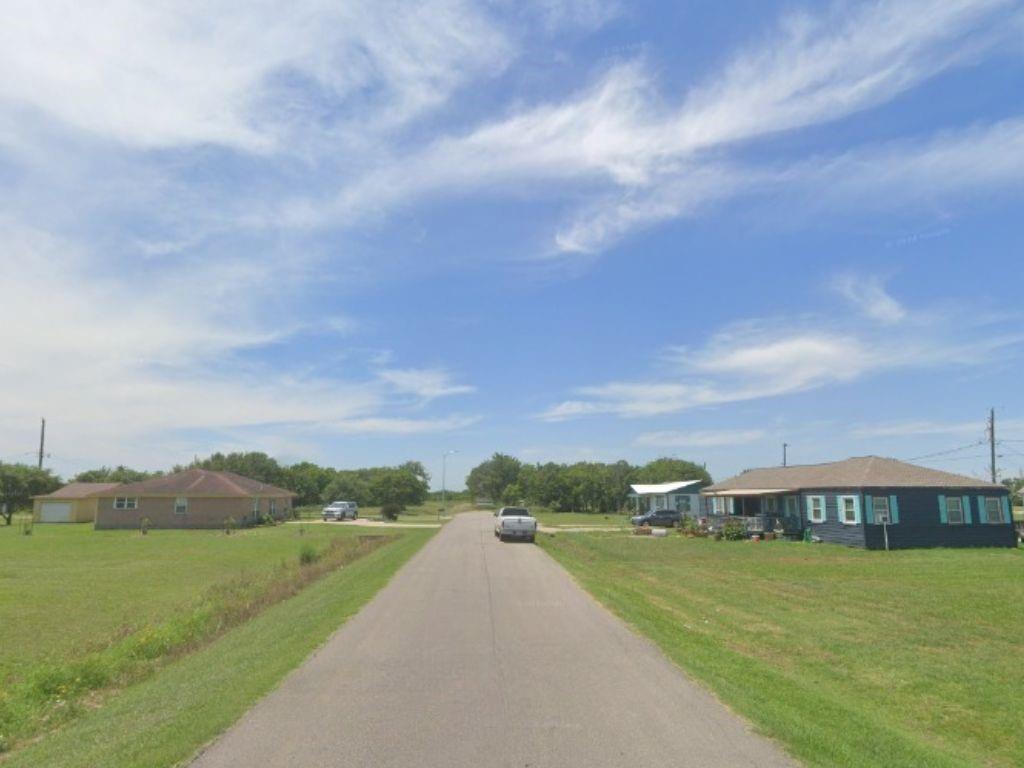 S Avenue, Freeport, Texas image 4