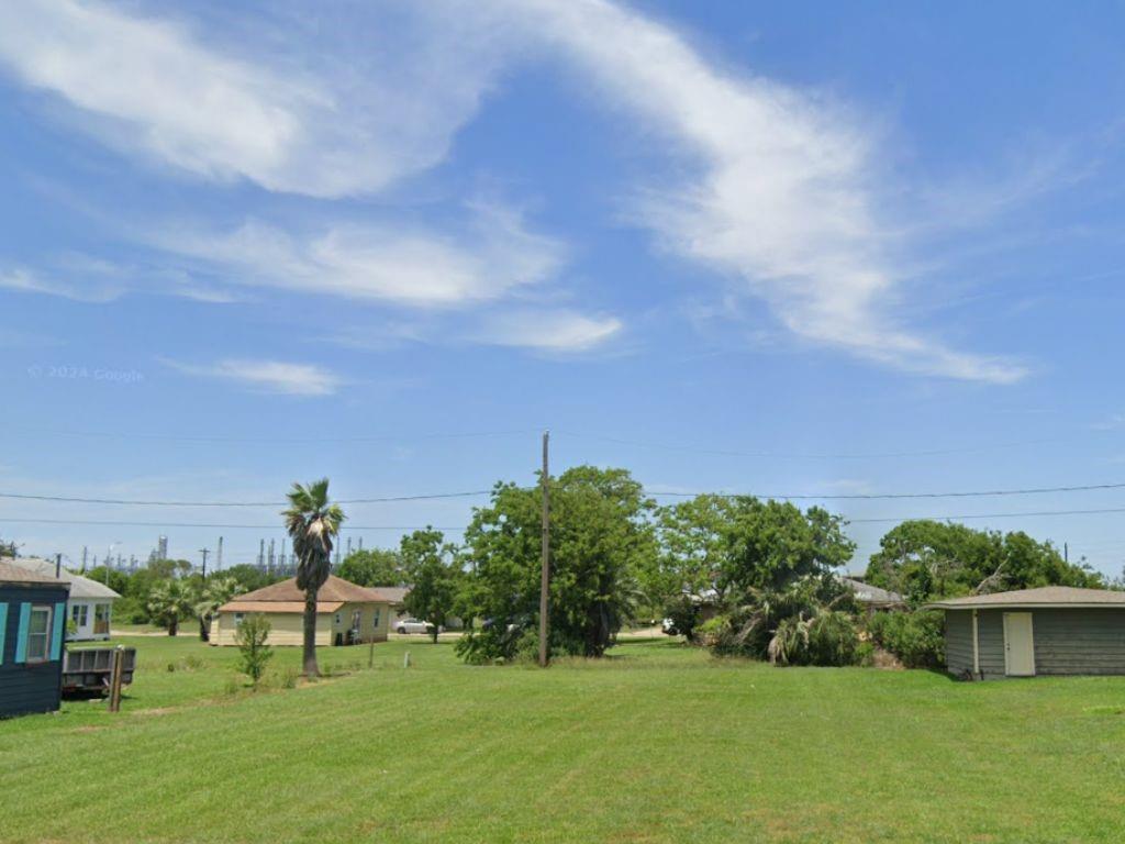 S Avenue, Freeport, Texas image 1