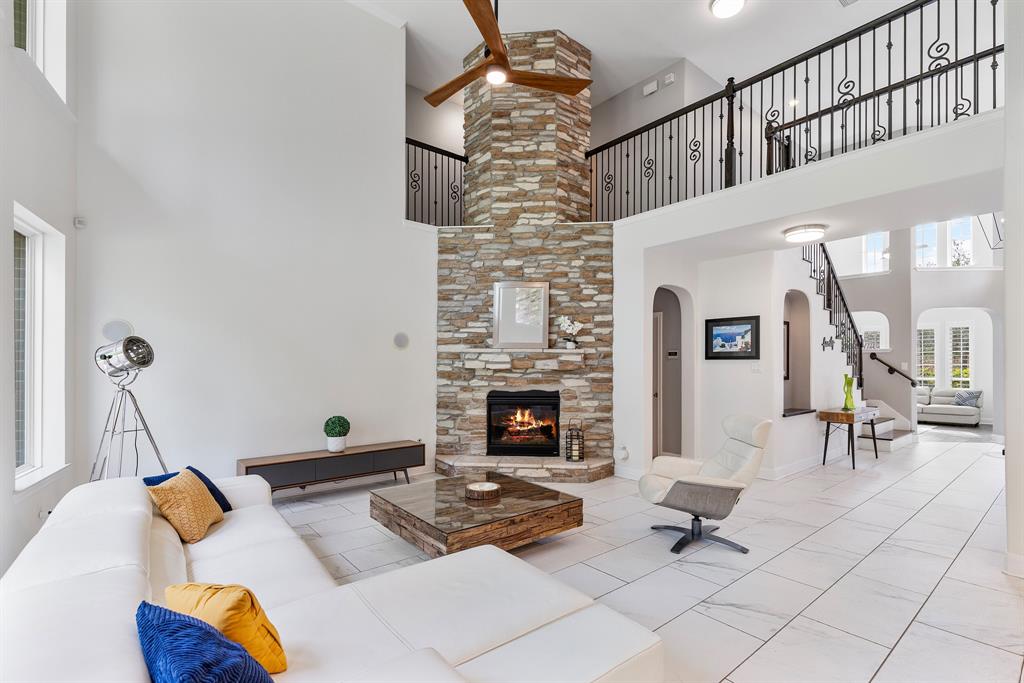 6203 Aspen Pass Drive