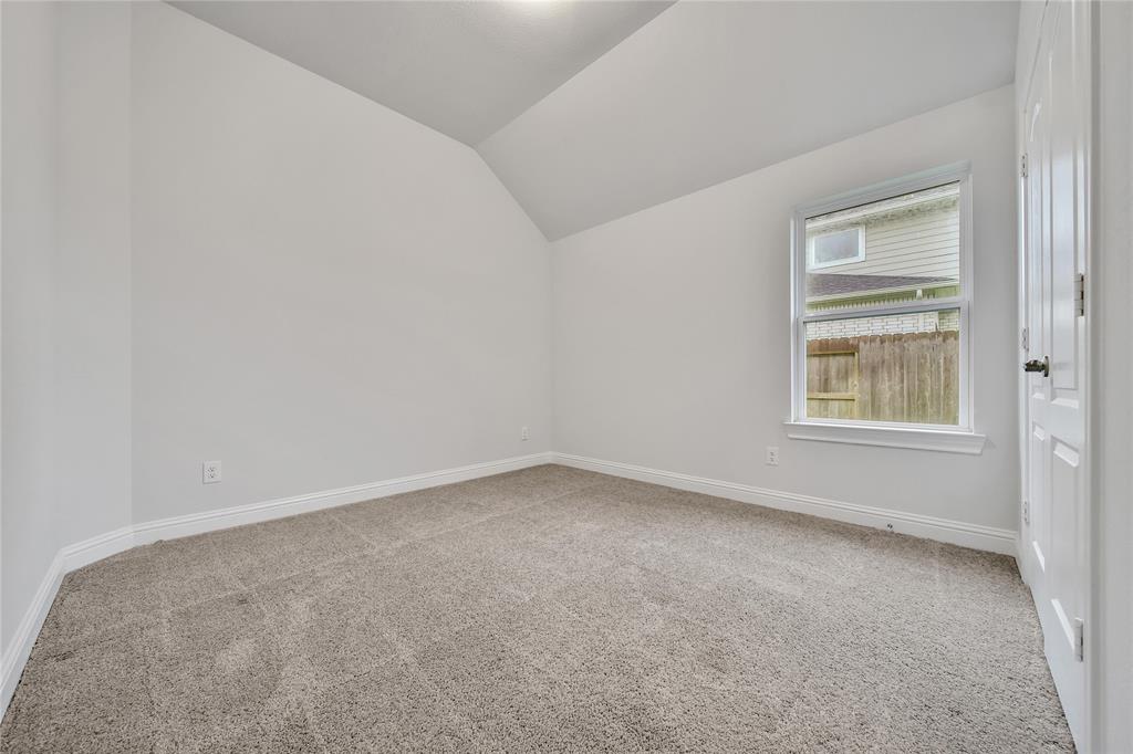 12002 Champions Forest Drive, Mont Belvieu, Texas image 27