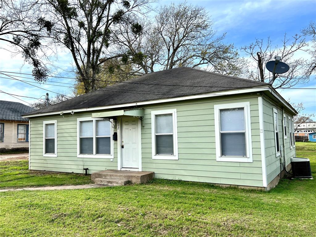 502 West Third Street St, Brenham, Texas image 1