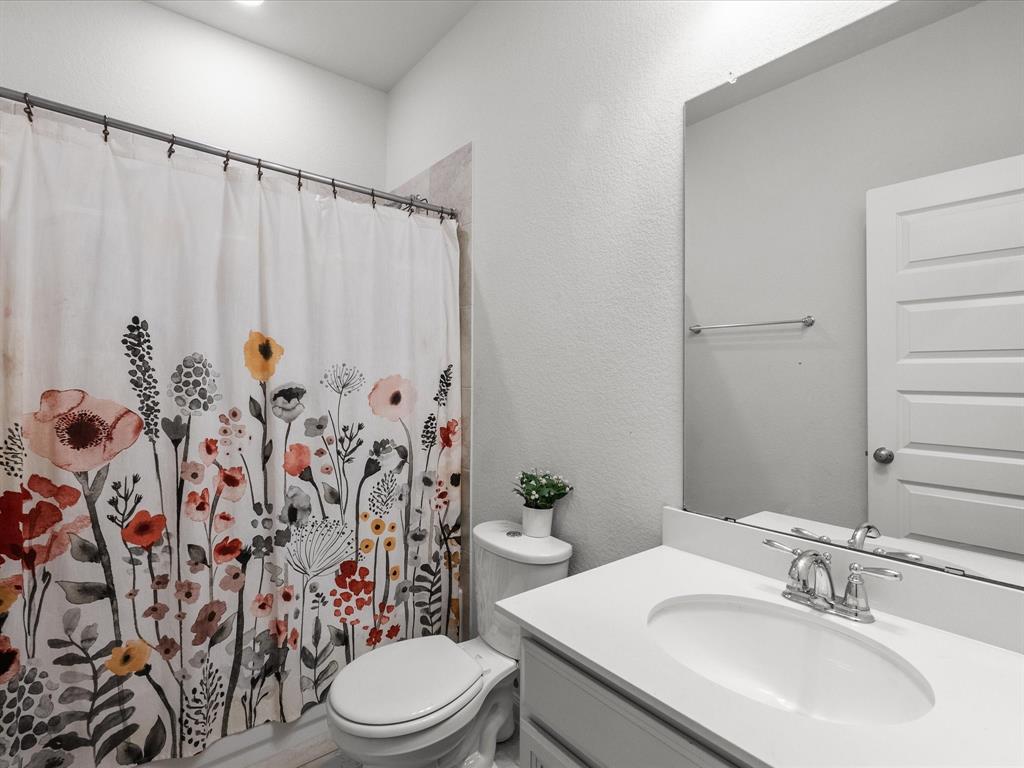 2414 Olancha Drive, Rosharon, Texas image 33