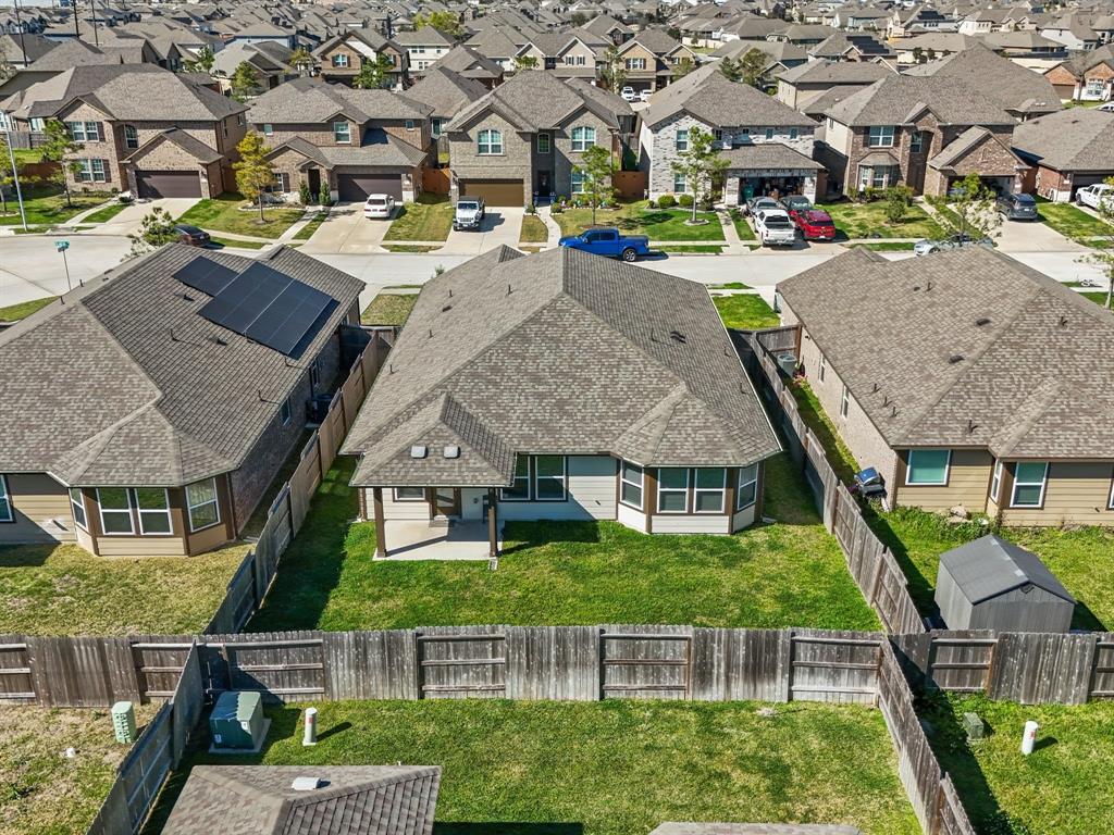 2414 Olancha Drive, Rosharon, Texas image 5