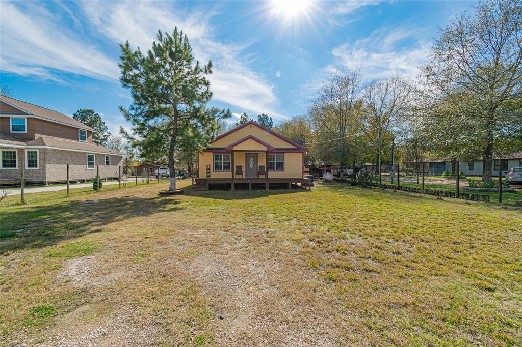View Cleveland, TX 77327 house