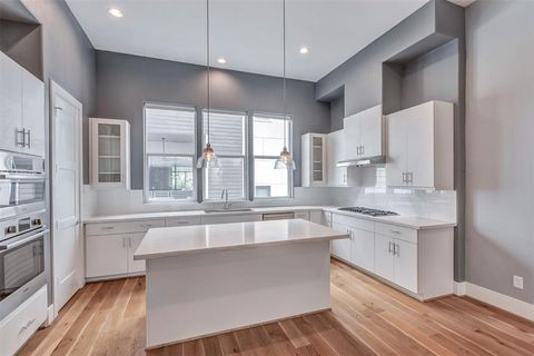 2620 Rusk Street Houston TX 77003