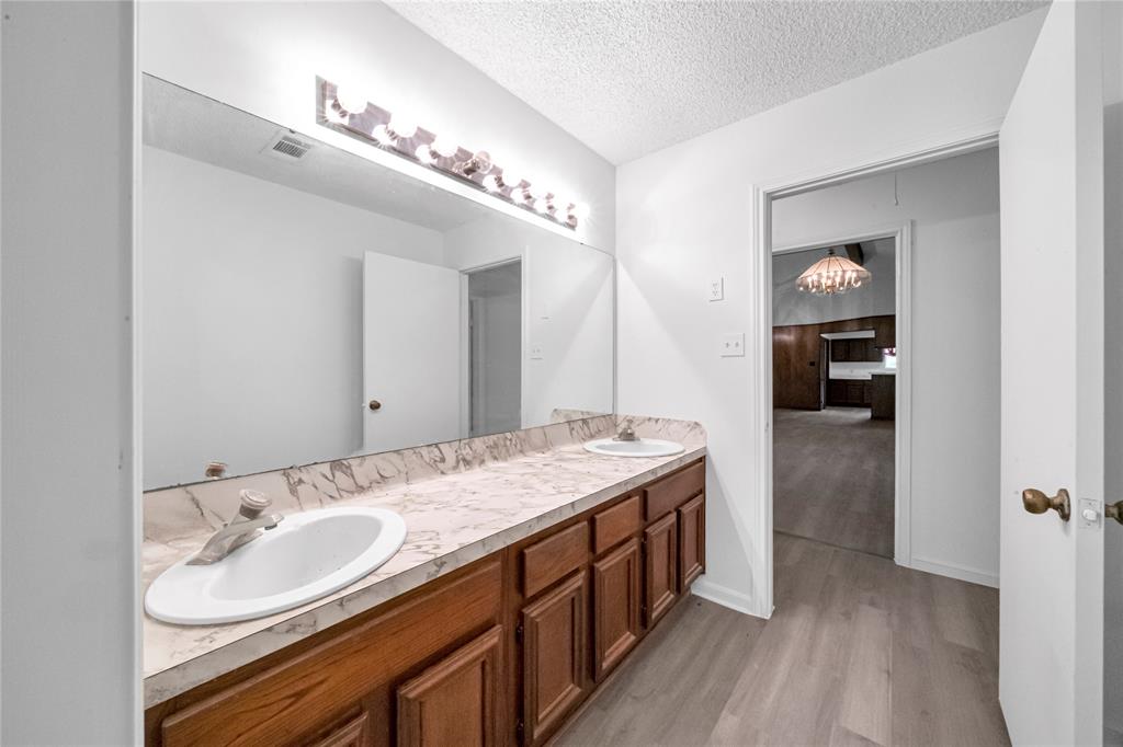 Angleton, Texas 77515, United States, 3 Bedrooms Bedrooms, ,2 BathroomsBathrooms,Residential,Active,163170