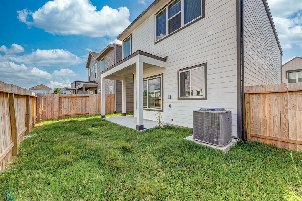 3011 Valley Peak Drive, Houston, Texas image 33