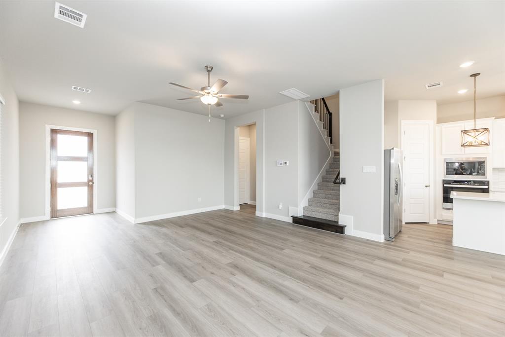 3011 Valley Peak Drive, Houston, Texas image 3