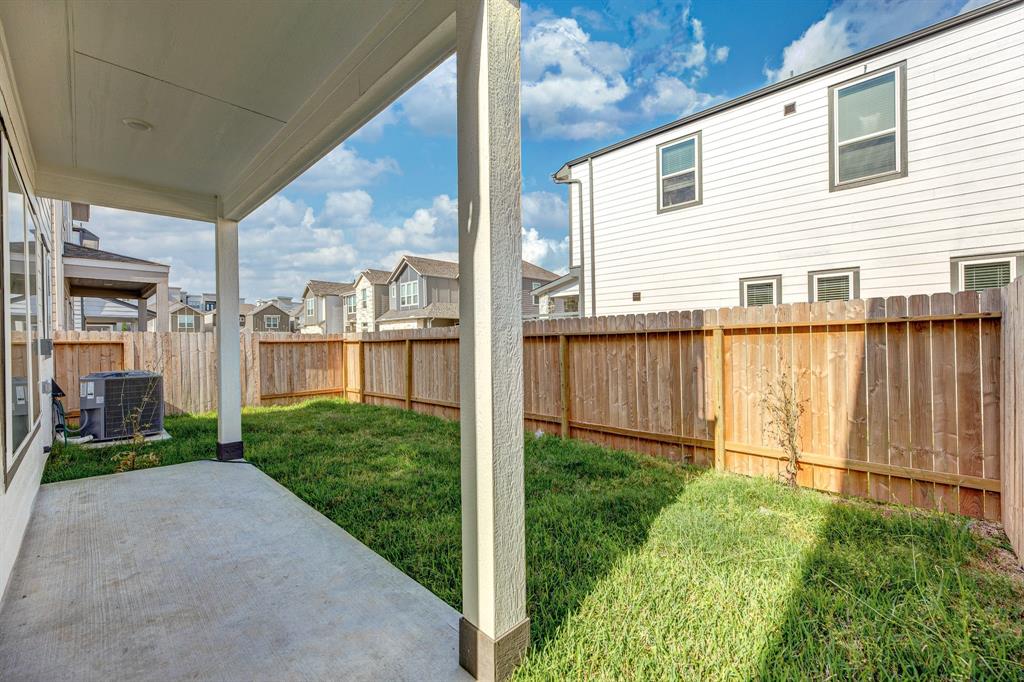 3011 Valley Peak Drive, Houston, Texas image 29