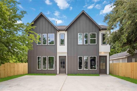 8618 Lee Otis Street A-B Houston TX 77051