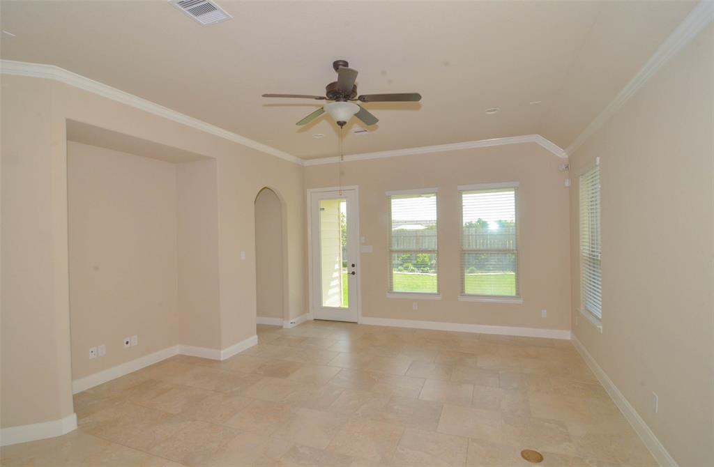 4927 Caponi Falls Lane, Katy, Texas image 13
