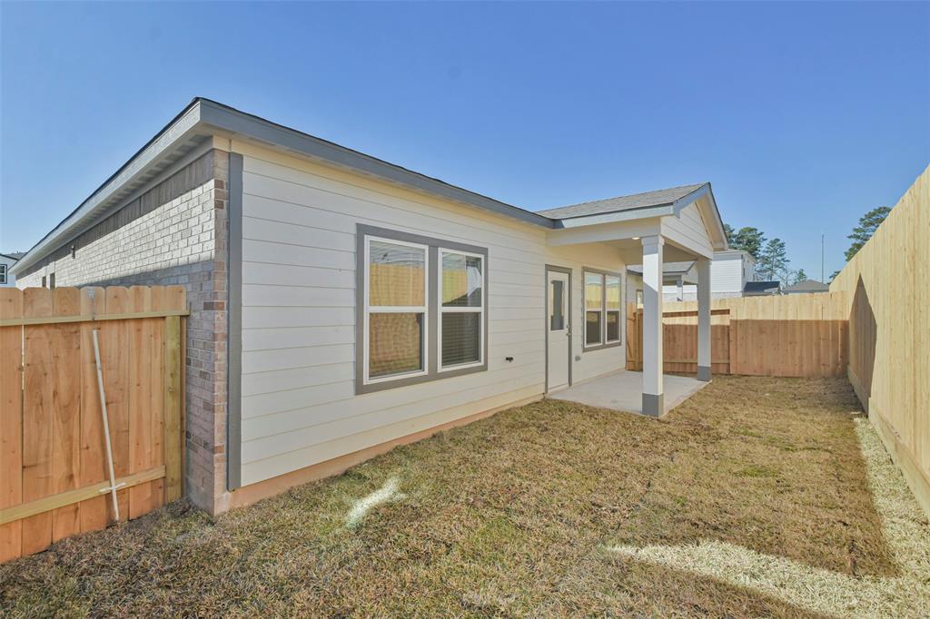8478 Sweet Cherry Lane, Magnolia, Texas image 29