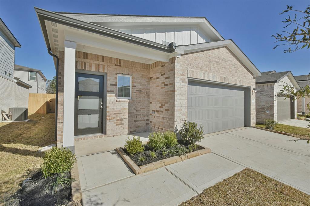 8478 Sweet Cherry Lane, Magnolia, Texas image 5