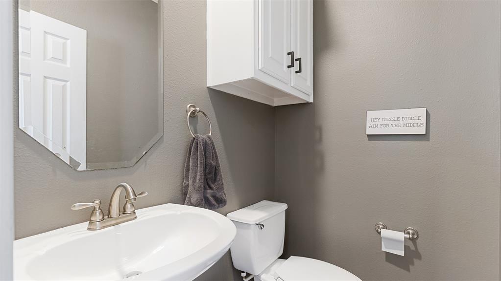 18725 Egret Oaks Lane, Webster, Texas image 10