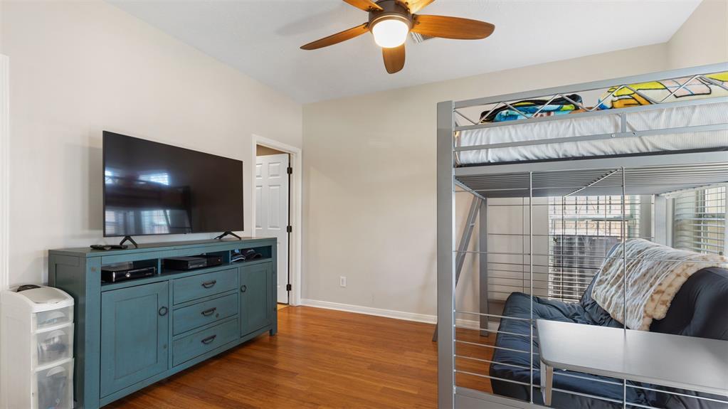 18725 Egret Oaks Lane, Webster, Texas image 3