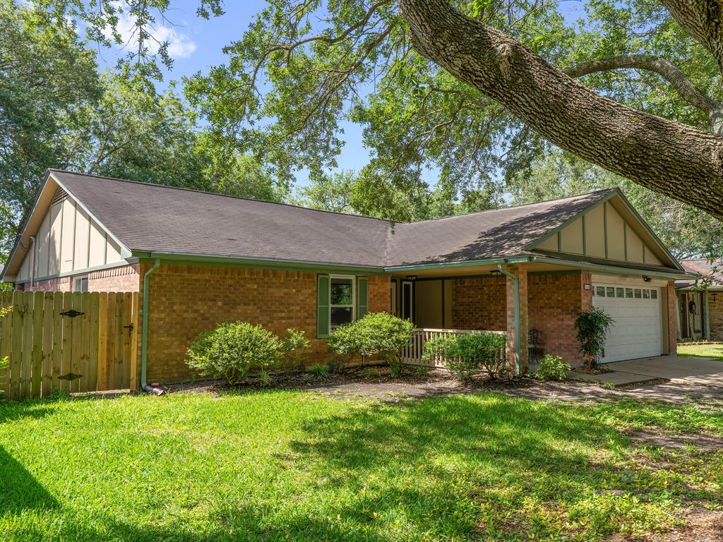 2616 La Mesa Street, Bay City, Texas image 3
