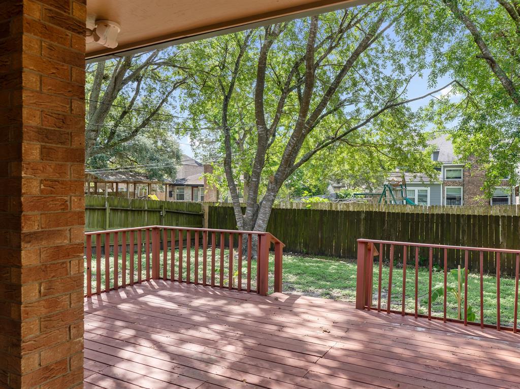 2616 La Mesa Street, Bay City, Texas image 30