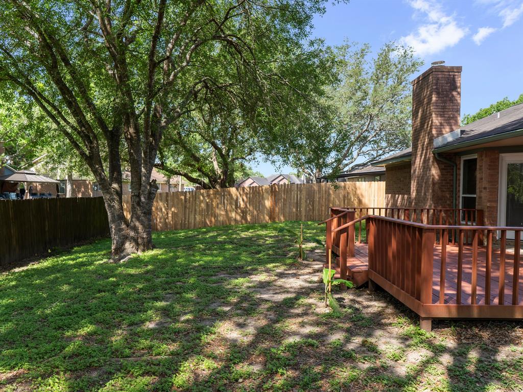 2616 La Mesa Street, Bay City, Texas image 32