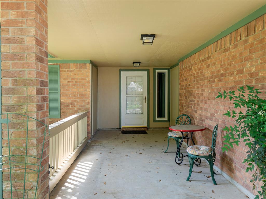 2616 La Mesa Street, Bay City, Texas image 7