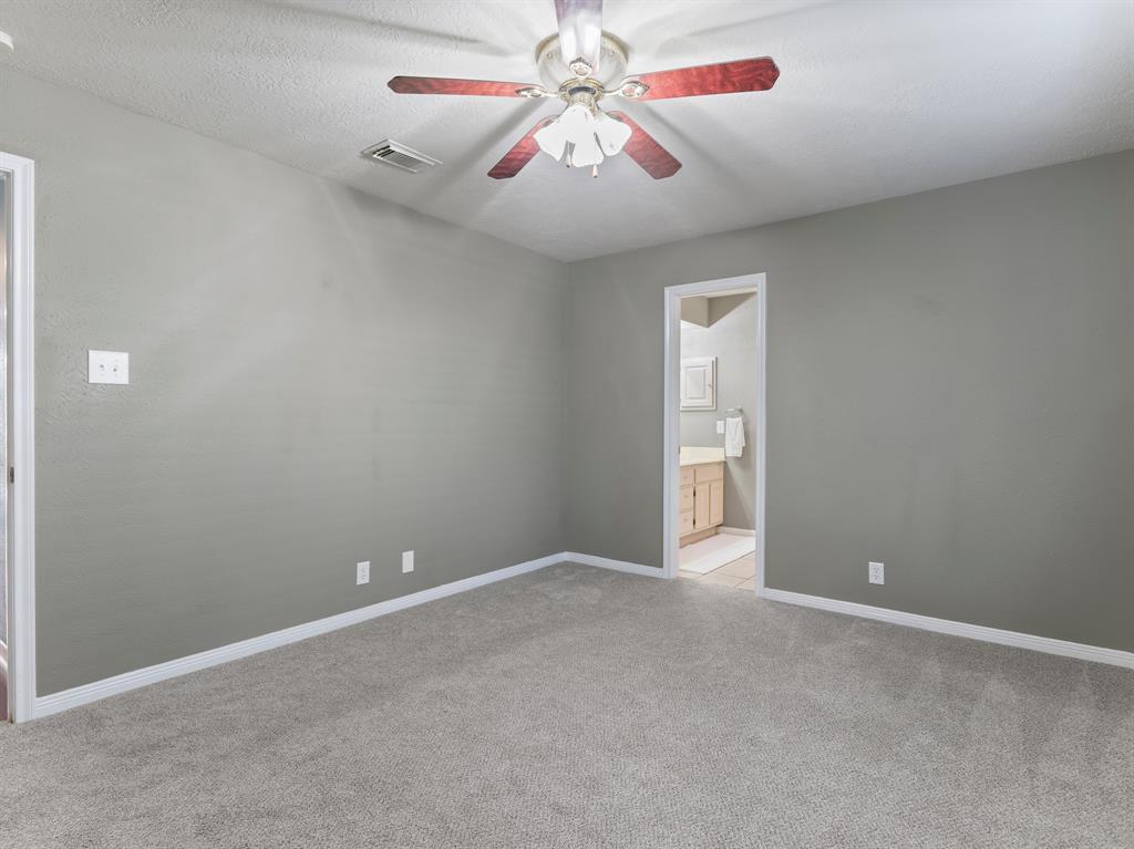 2616 La Mesa Street, Bay City, Texas image 16