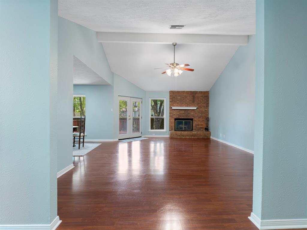 2616 La Mesa Street, Bay City, Texas image 8